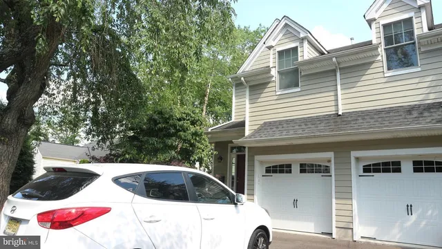 a view of house and outdoor space