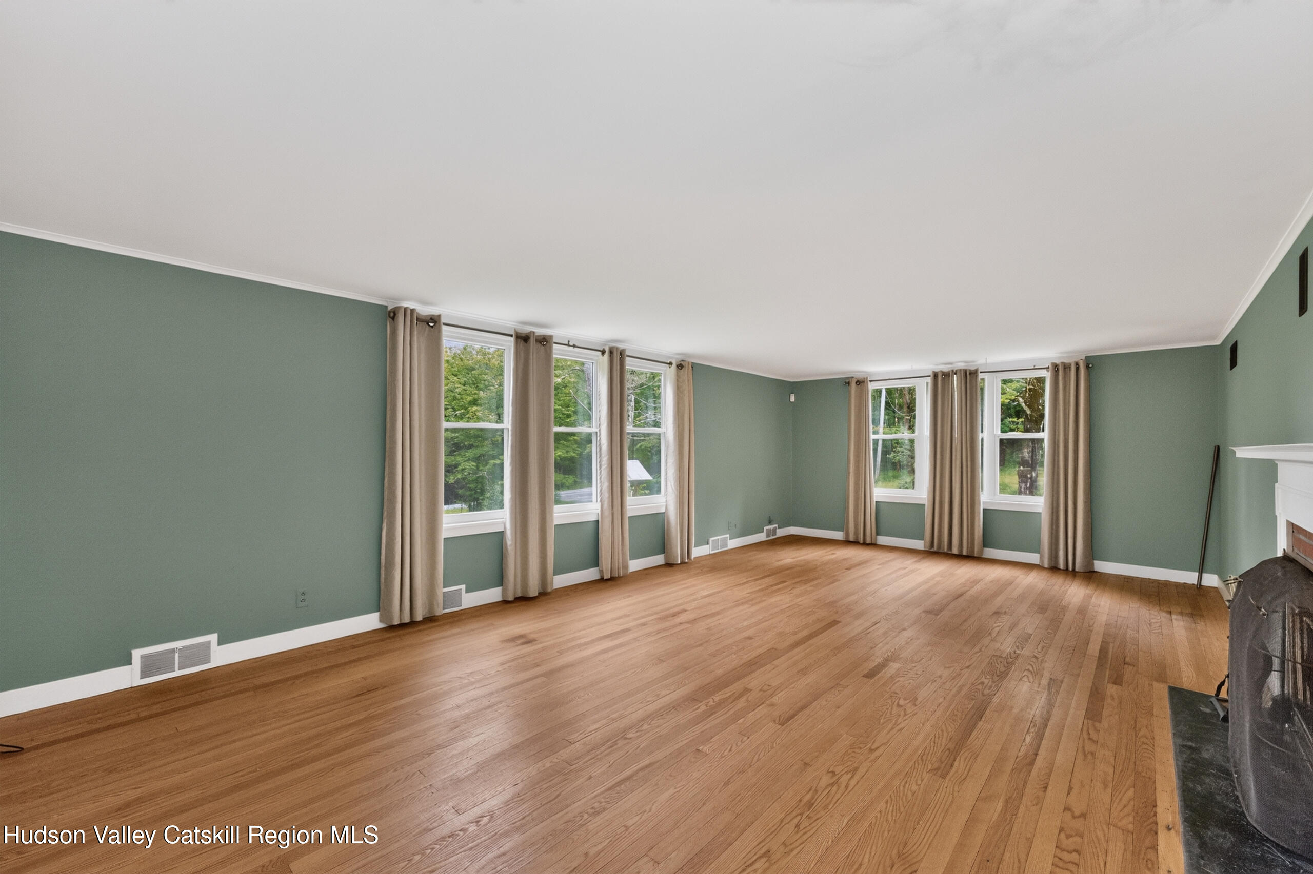 2439 County Rte 5 New Lebanon, NY 12125 - Photo 22 of 59 2 Livingroom 2