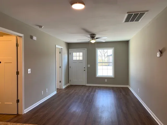 $1,100 | 807 Belmont Avenue, Unit E, Shelbyville, TN 37160