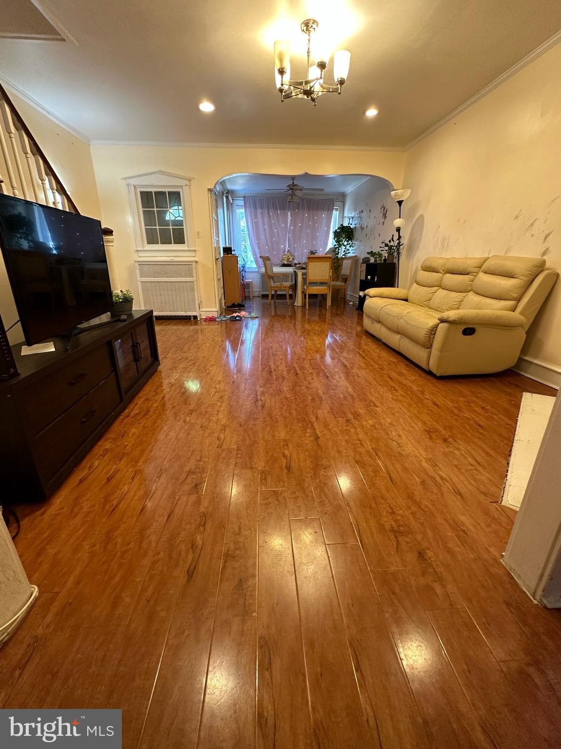 3333 Friendship Street Philadelphia, PA 19149 - Photo 2 of 10 Living Room