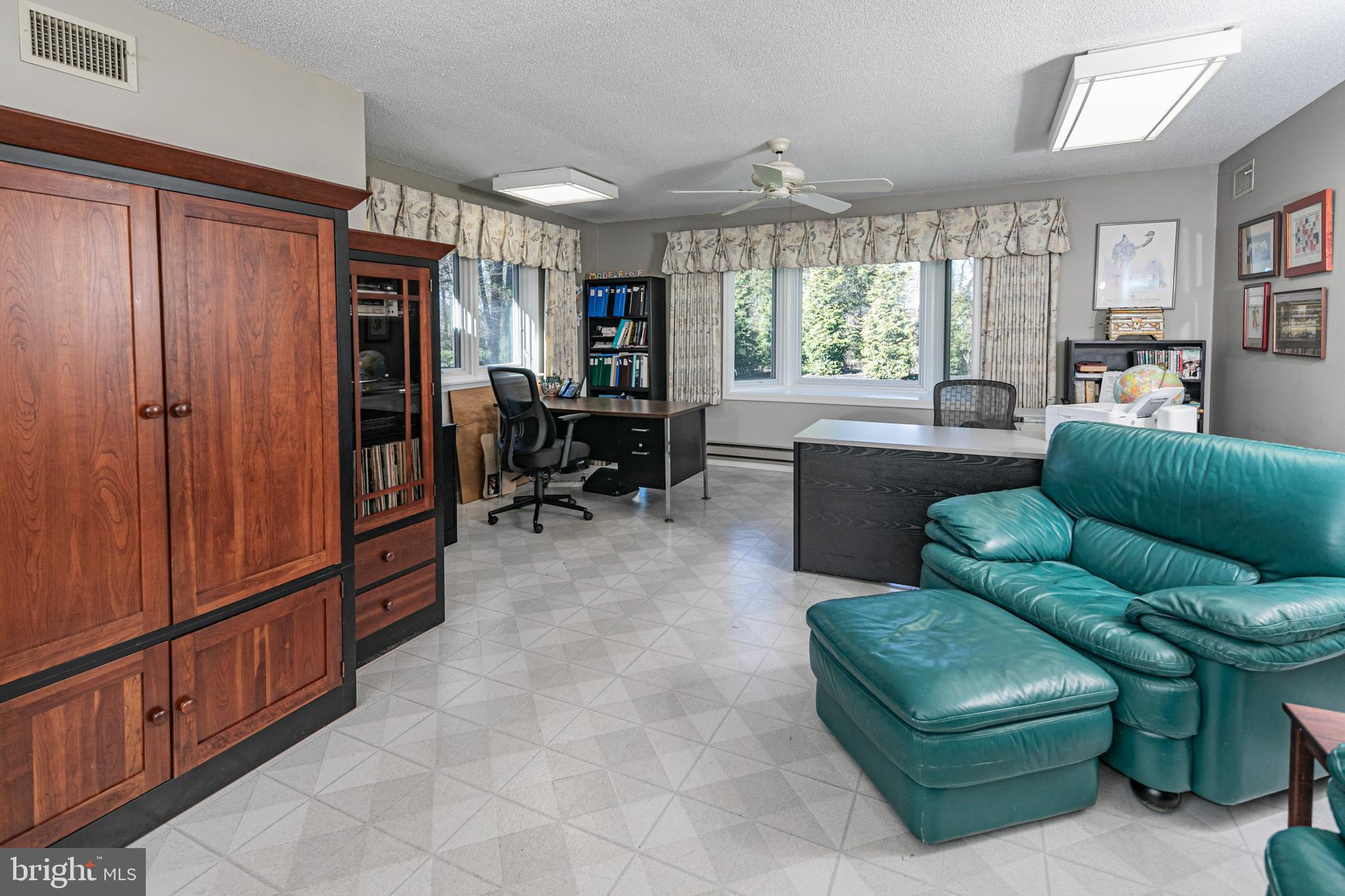607 Scotch Road Pennington, NJ 08534 - Photo 20 of 36