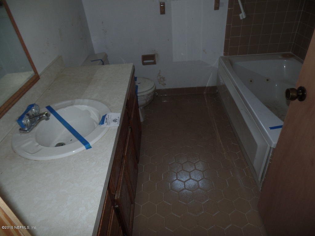 1887 Lindsey Road Jacksonville, FL 32221 - Photo 8 of 9 SAM_7256