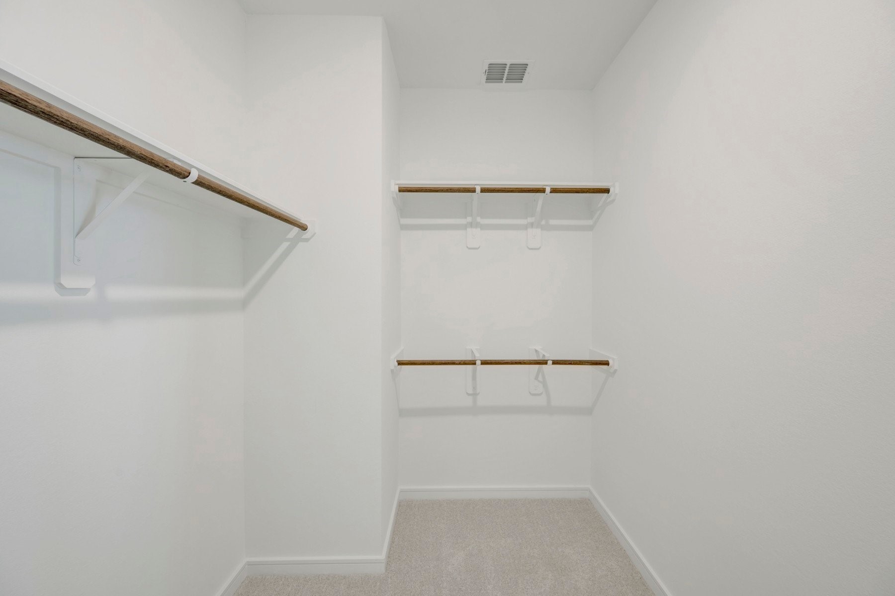 526 Samuel Rdg Drive Dayton, TX 77535 - Photo 15 of 45 Primary walk-in closet