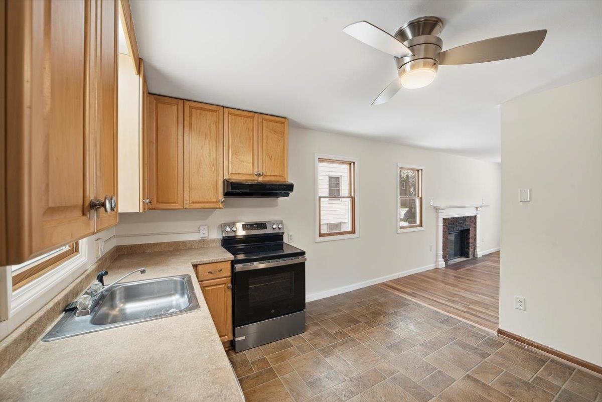 68 Leonard Street Burlington, VT 05408 - Photo 14 of 39