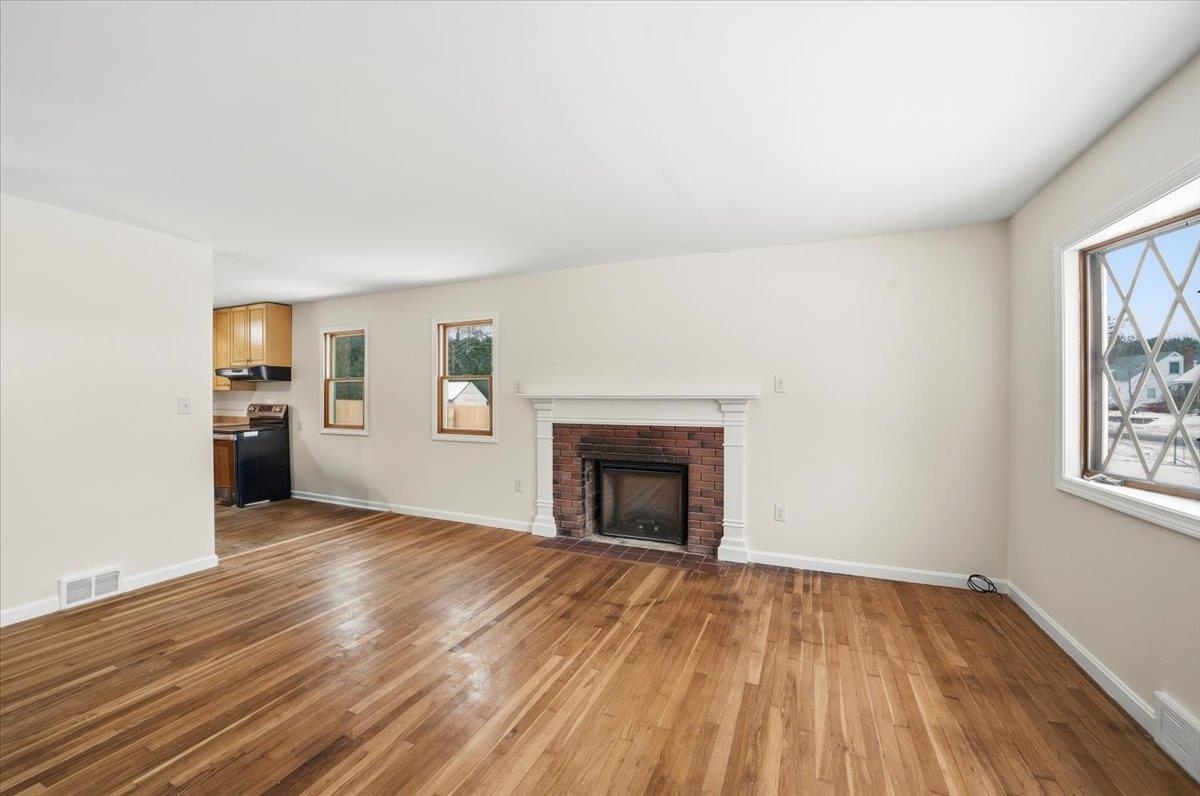 68 Leonard Street Burlington, VT 05408 - Photo 8 of 39