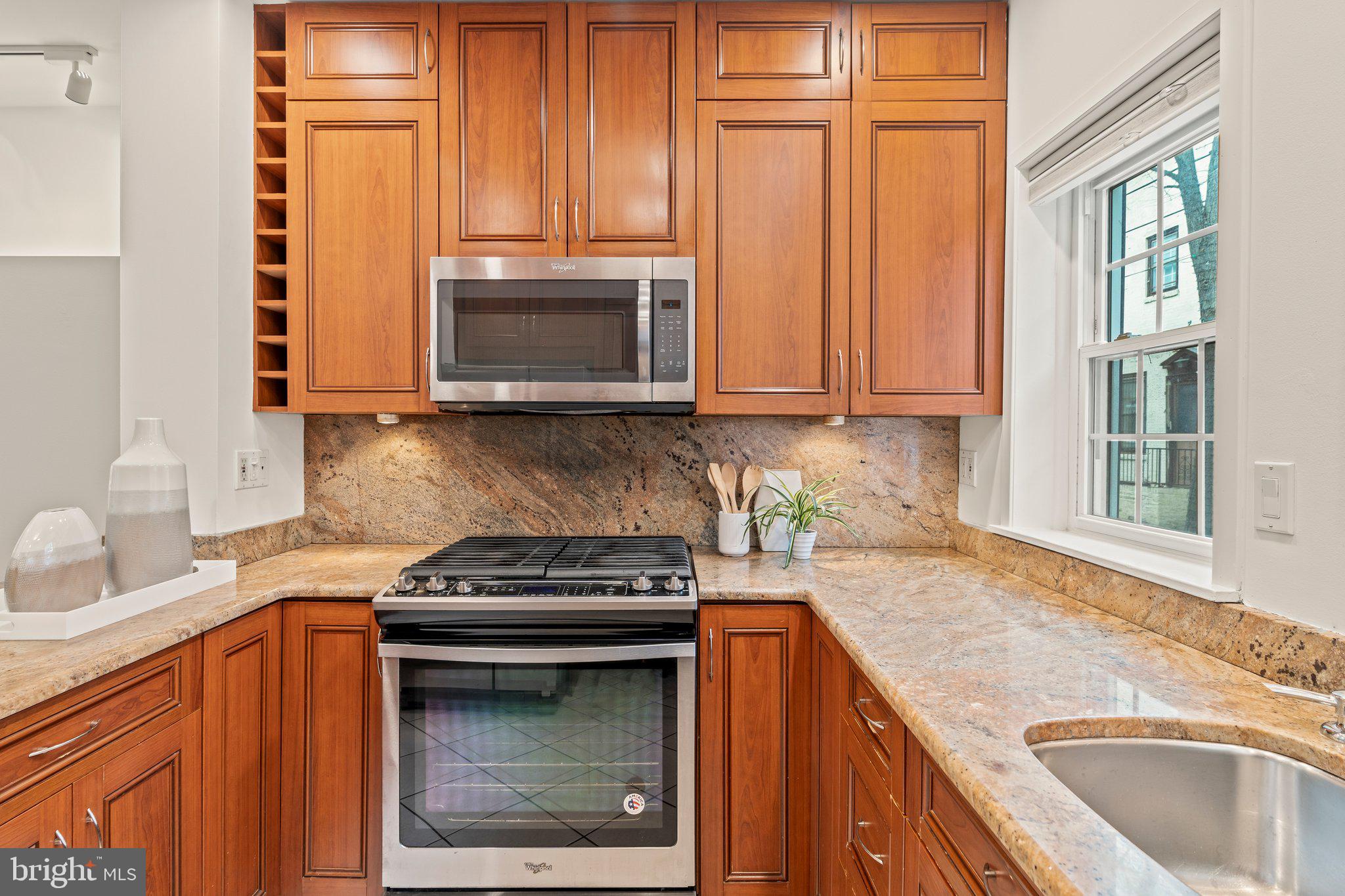 1710 Addison Street Philadelphia, PA 19146 - Photo 13 of 38