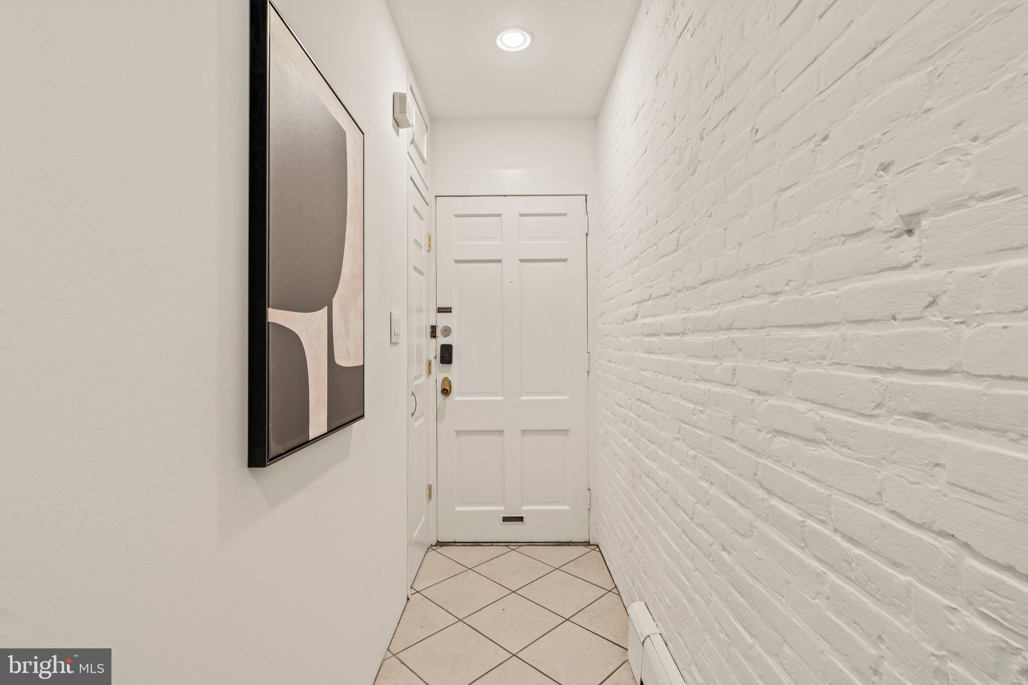 1710 Addison Street Philadelphia, PA 19146 - Photo 4 of 38