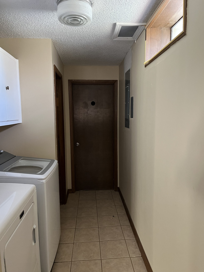 2131 Oakcrest Court Decatur, IL 62526 - Photo 40 of 55