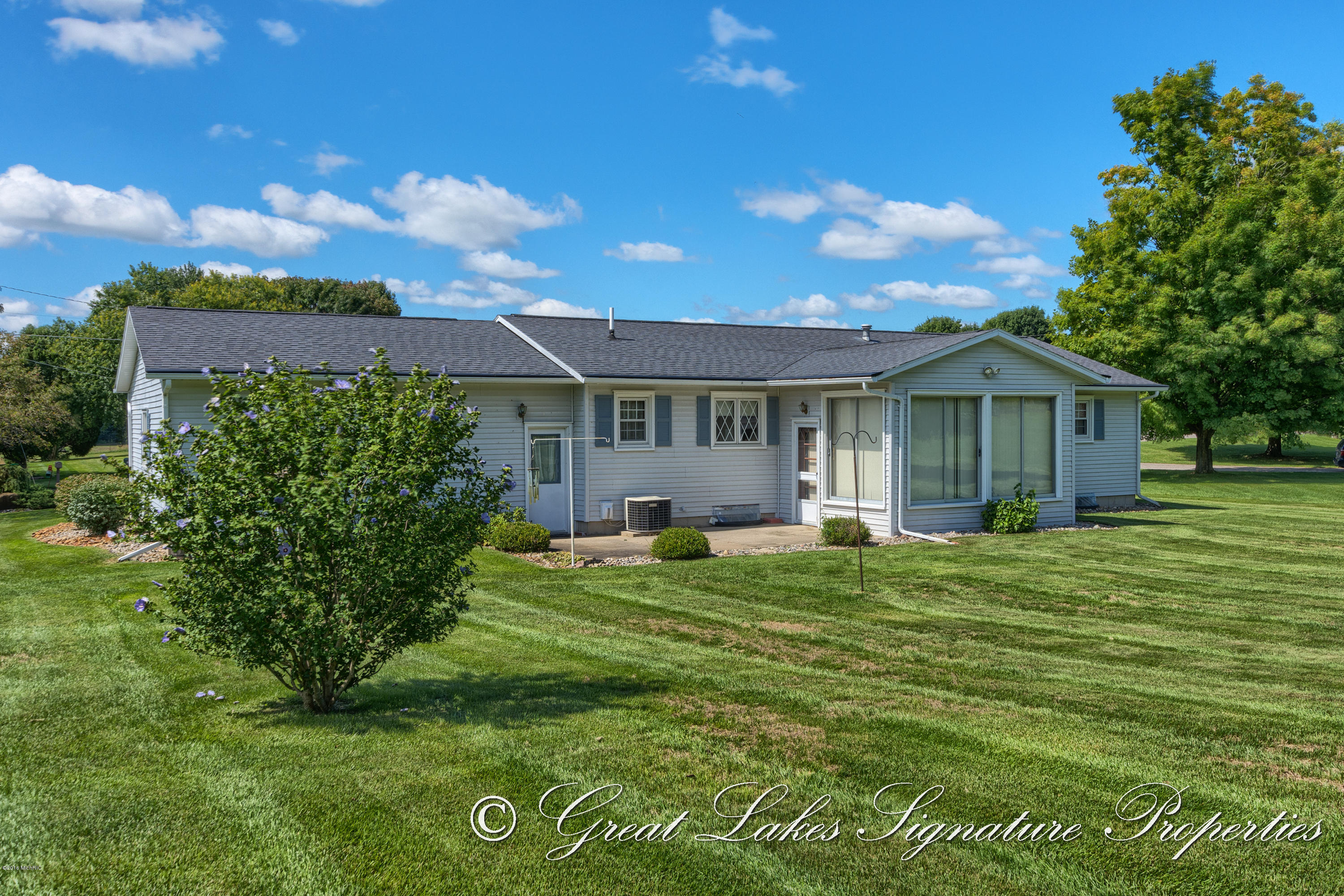 722 North State Road Belding, MI 48809 - Photo 3 of 42 35 Back of Home