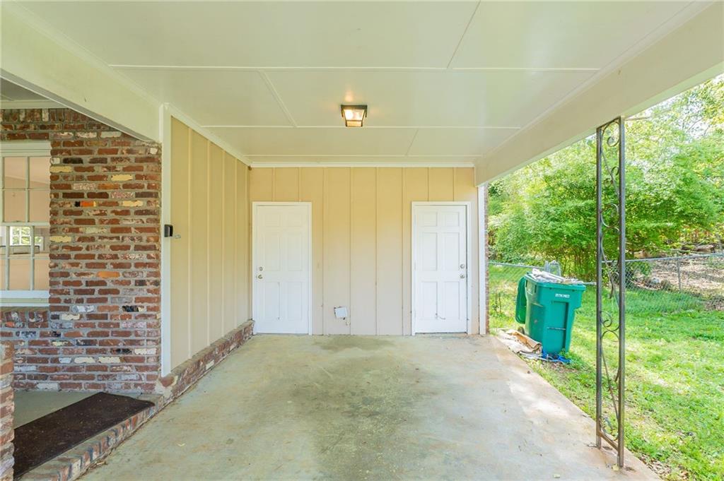 2877 Kensington Way Rex, GA 30273 - Photo 3 of 30