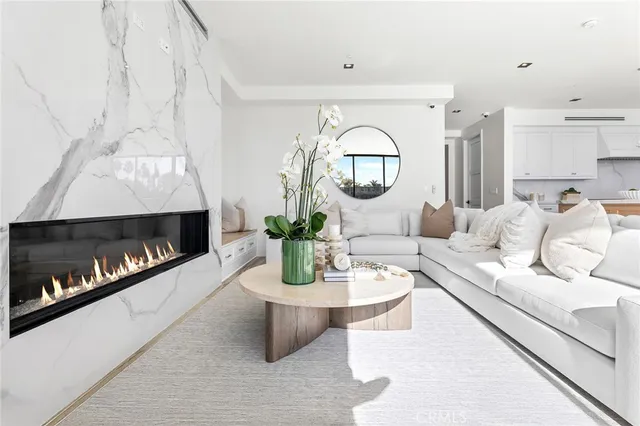 $6,800,000 | 17007 Edgewater Lane, Huntington Beach, CA 92649