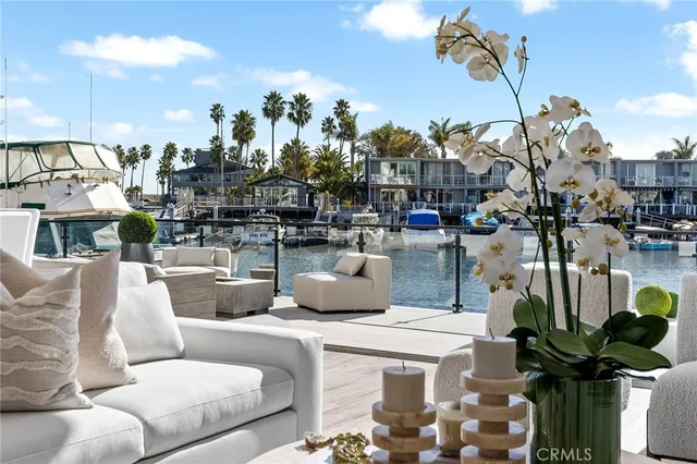 $6,800,000 | 17007 Edgewater Lane, Huntington Beach, CA 92649