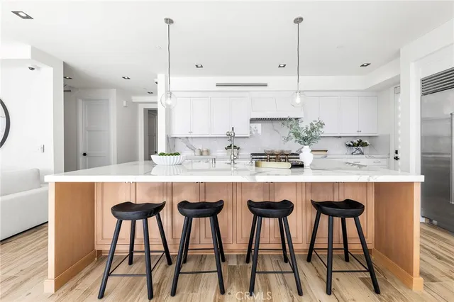 $6,800,000 | 17007 Edgewater Lane, Huntington Beach, CA 92649