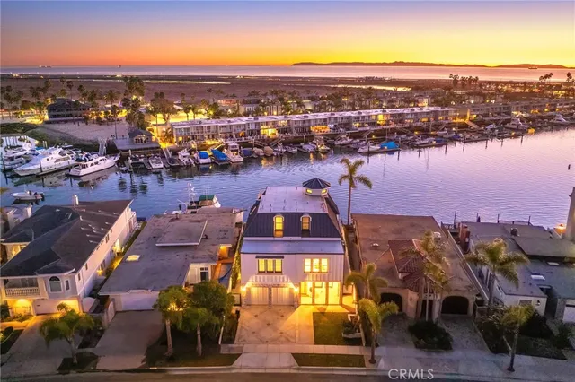 $6,800,000 | 17007 Edgewater Lane, Huntington Beach, CA 92649