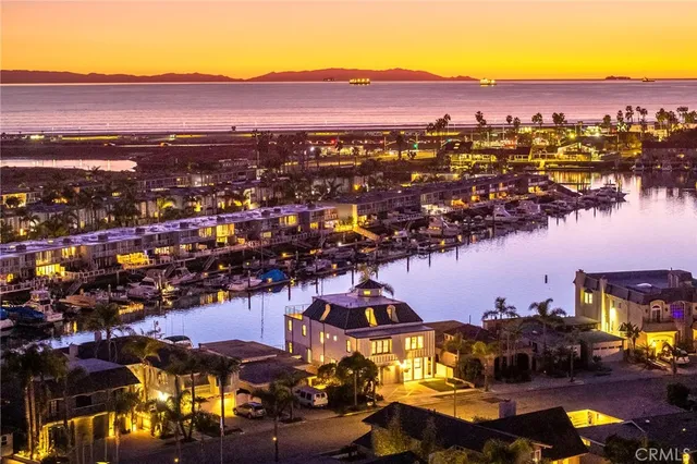 $6,800,000 | 17007 Edgewater Lane, Huntington Beach, CA 92649