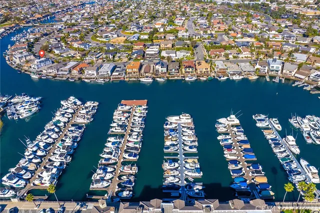 $6,800,000 | 17007 Edgewater Lane, Huntington Beach, CA 92649