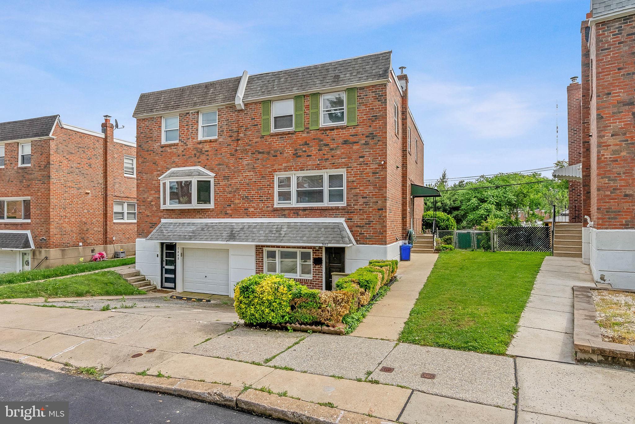 7450 Hill Road Philadelphia, PA 19128 - Photo 2 of 32