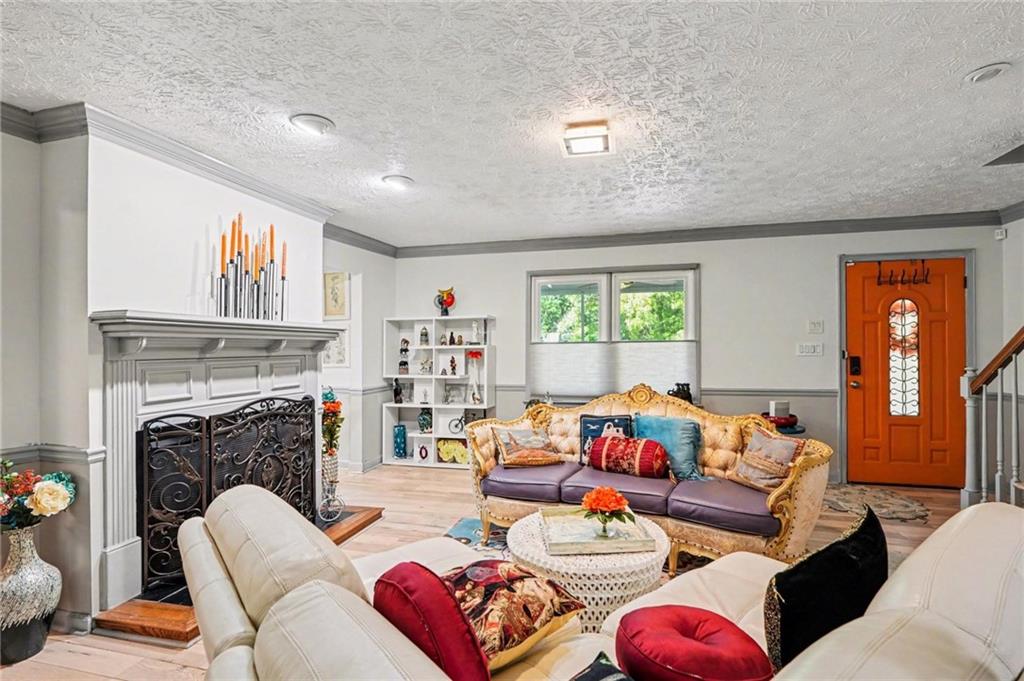 180 Roxboro Court Fayetteville, GA 30215 - Photo 8 of 34