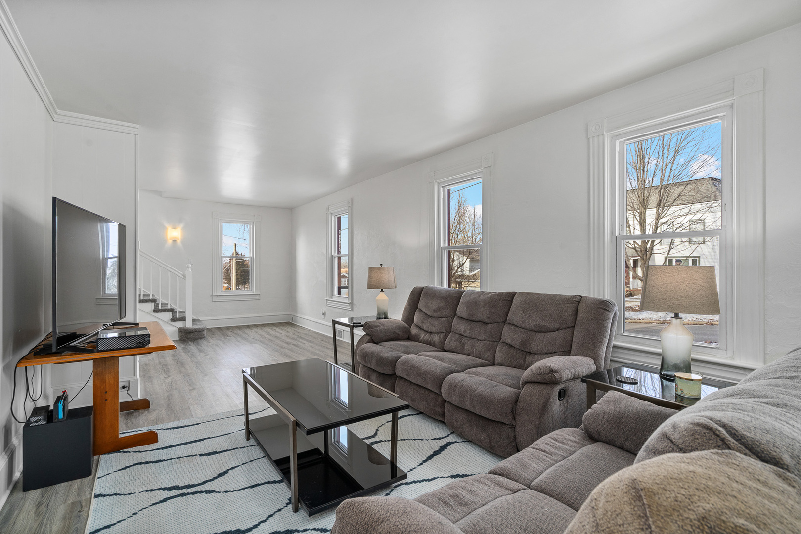 501 South Hamilton Street Lockport, IL 60441 - Photo 3 of 45 a living room with furniture and wooden floor