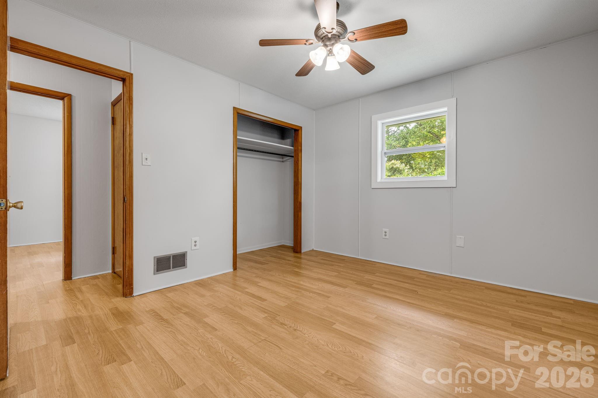 25 Hickory Tree Road Asheville, NC 28805 - Photo 21 of 39 Gallery Image 21