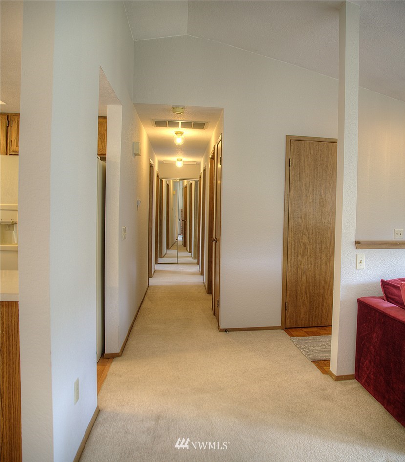 522 166th Place Southeast Bothell, WA 98012 - Photo 12 of 17