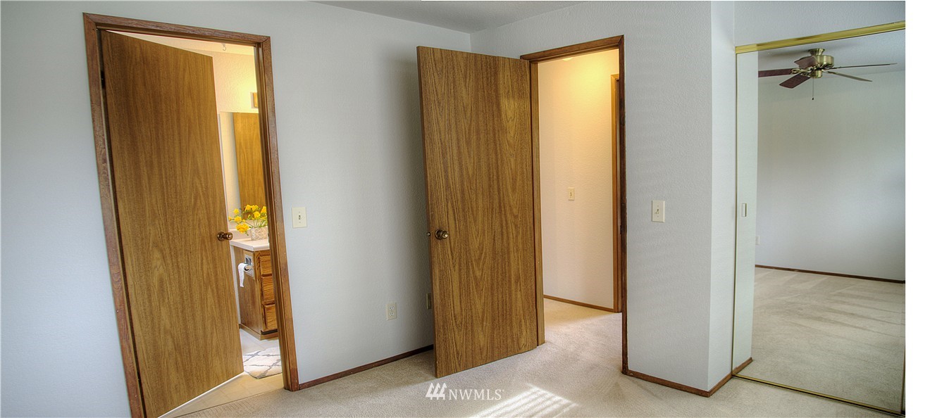 522 166th Place Southeast Bothell, WA 98012 - Photo 14 of 17