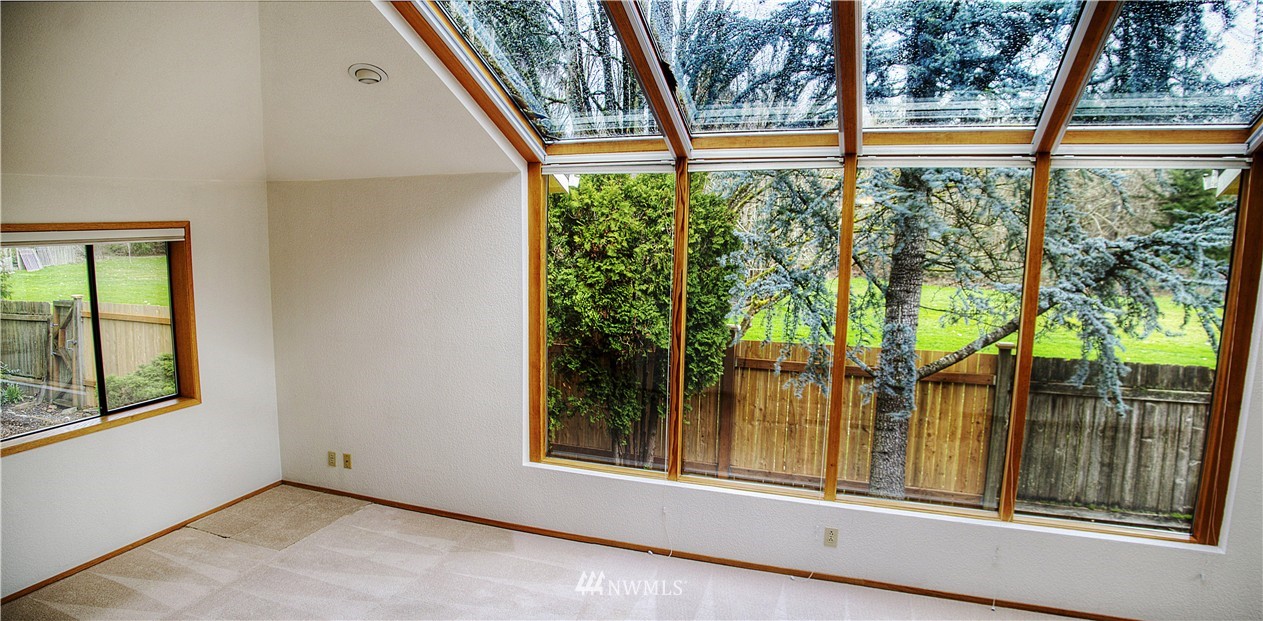 522 166th Place Southeast Bothell, WA 98012 - Photo 9 of 17