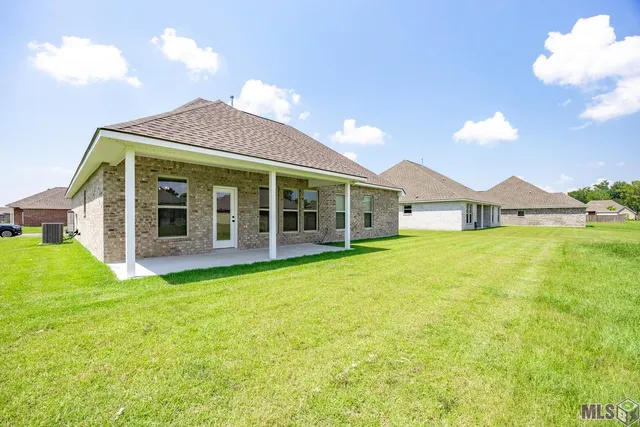 $2,300 | 4898 Belmont Drive, Addis, LA 70710