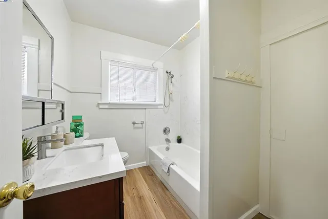 $799,999 | 2539 Grande Vista Avenue, Oakland, CA 94601