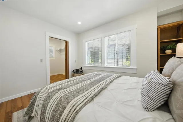 $799,999 | 2539 Grande Vista Avenue, Oakland, CA 94601