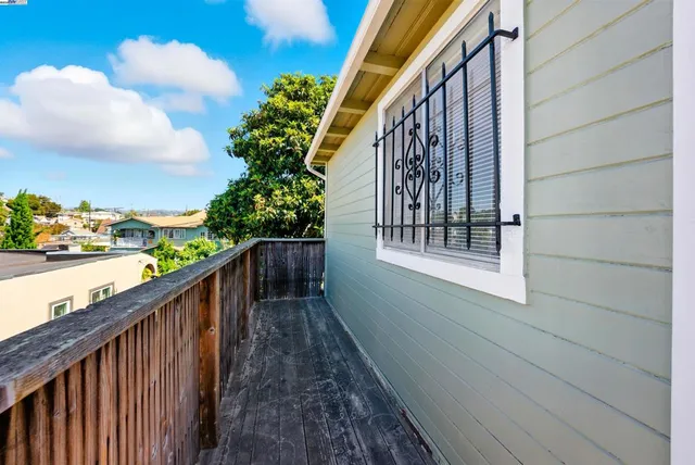 $799,999 | 2539 Grande Vista Avenue, Oakland, CA 94601