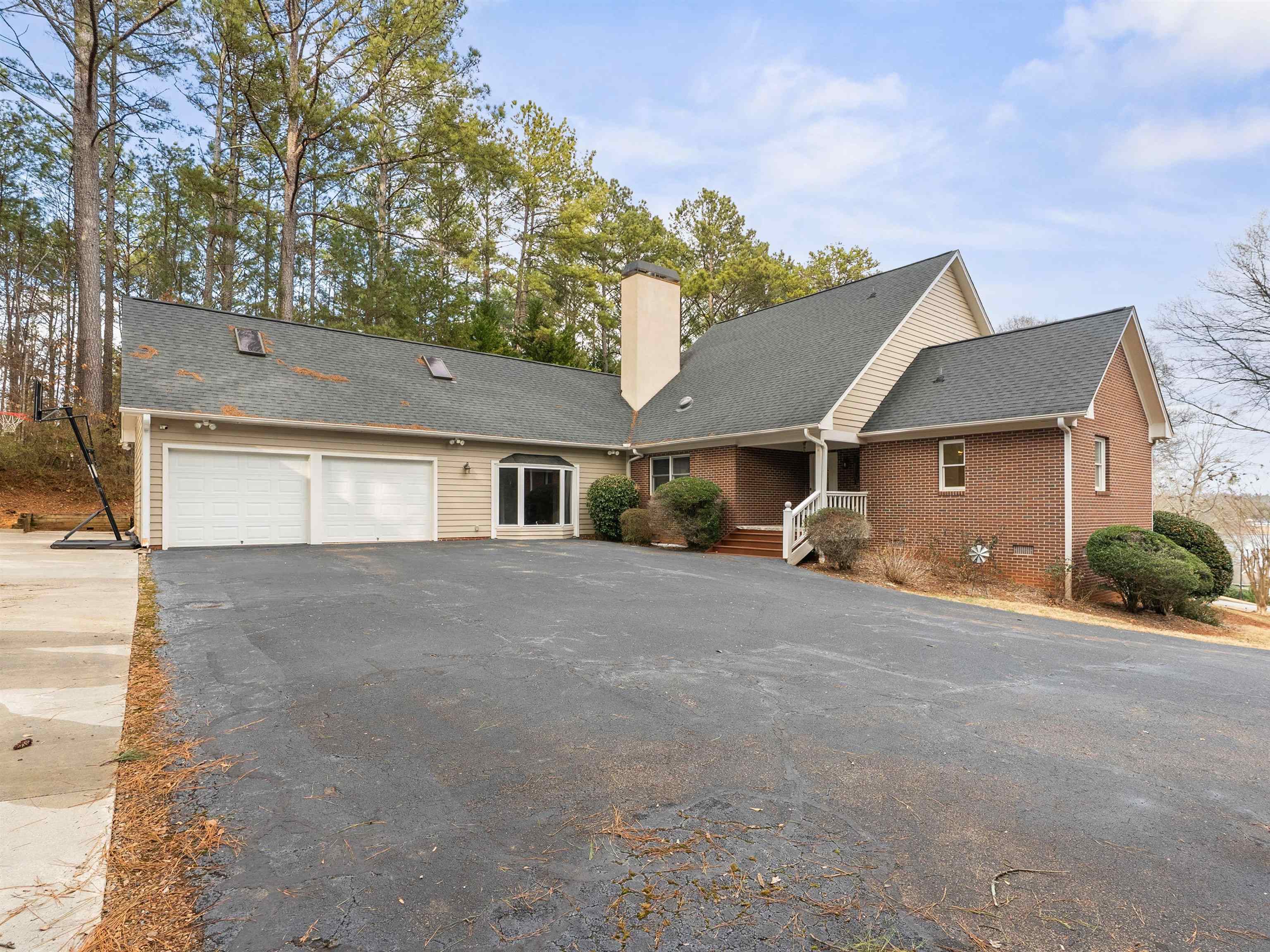 104 Emerald Pointe Drive Seneca, SC 29672 - Photo 41 of 48
