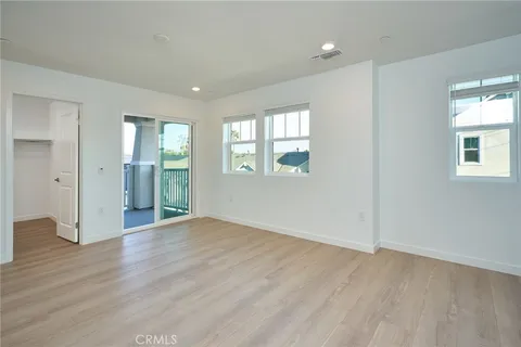 $5,875 | 2448 Haley Pt Drive, Unit 105, Ventura, CA 93003