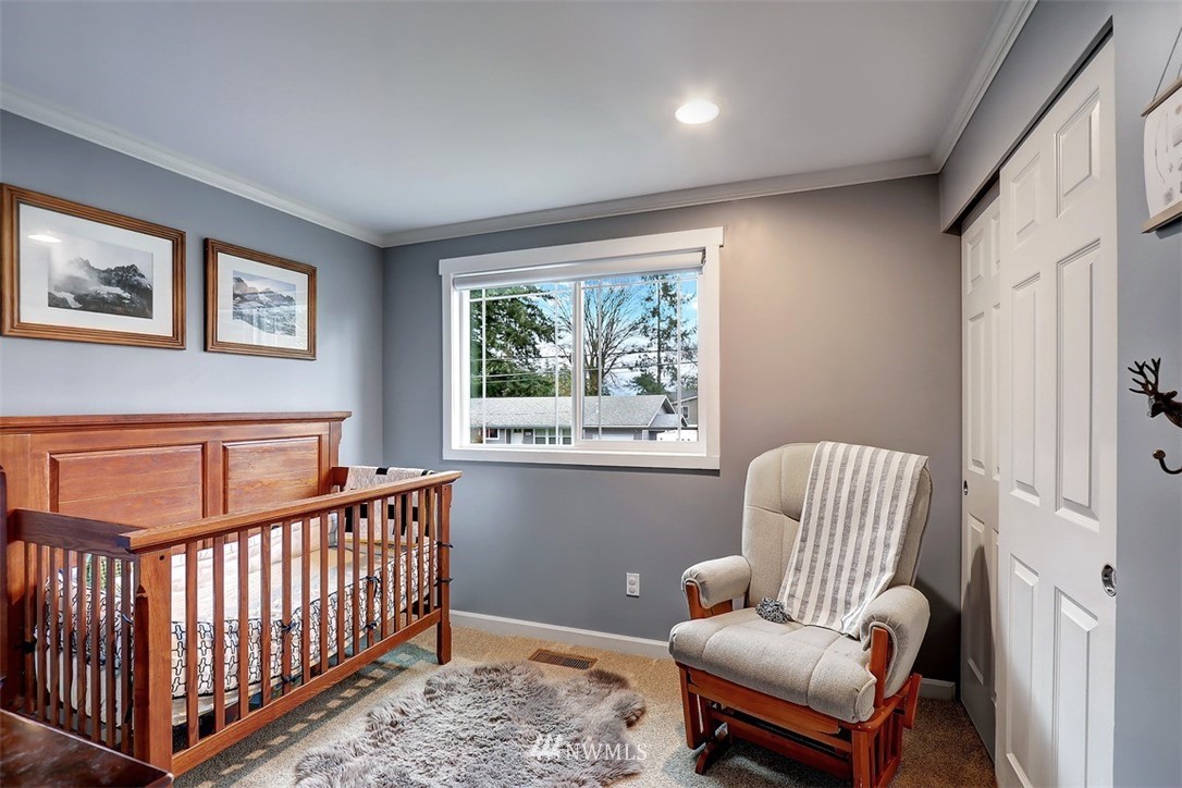 21614 2nd Avenue Southeast Bothell, WA 98021 - Photo 14 of 23 Gallery Image 14