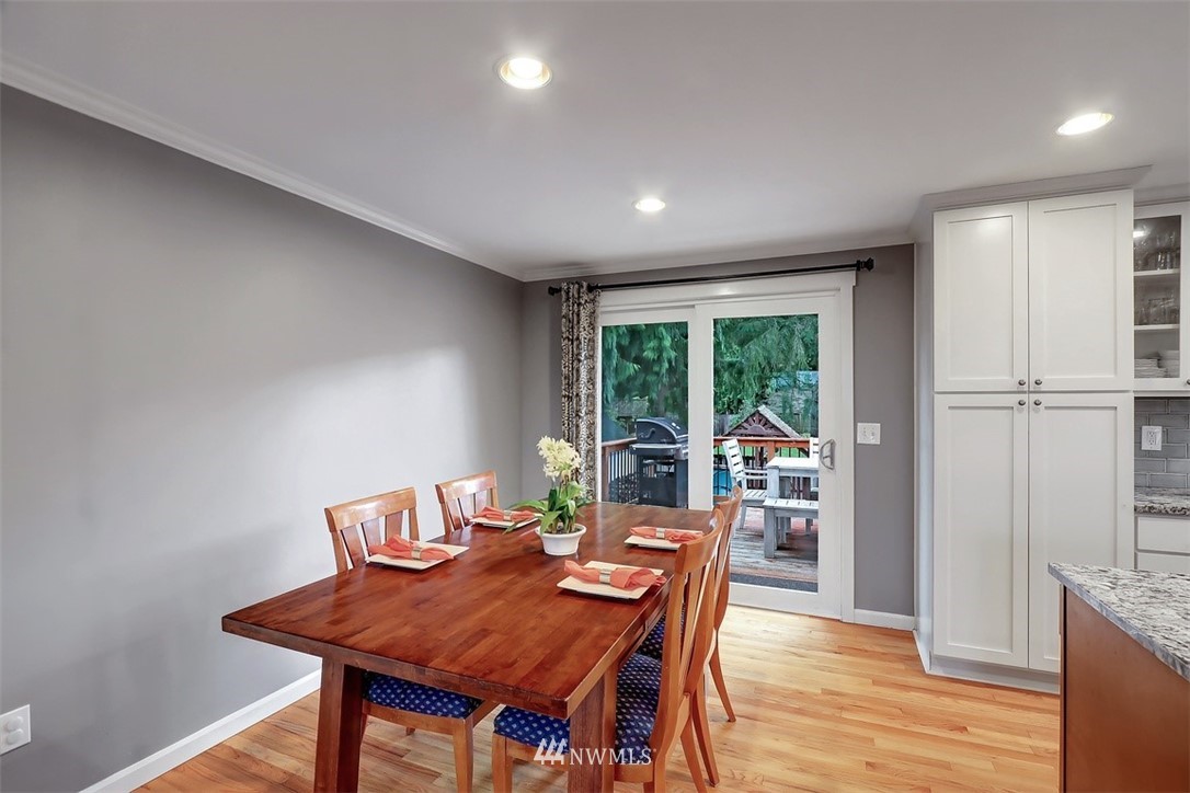 21614 2nd Avenue Southeast Bothell, WA 98021 - Photo 5 of 23 Gallery Image 5