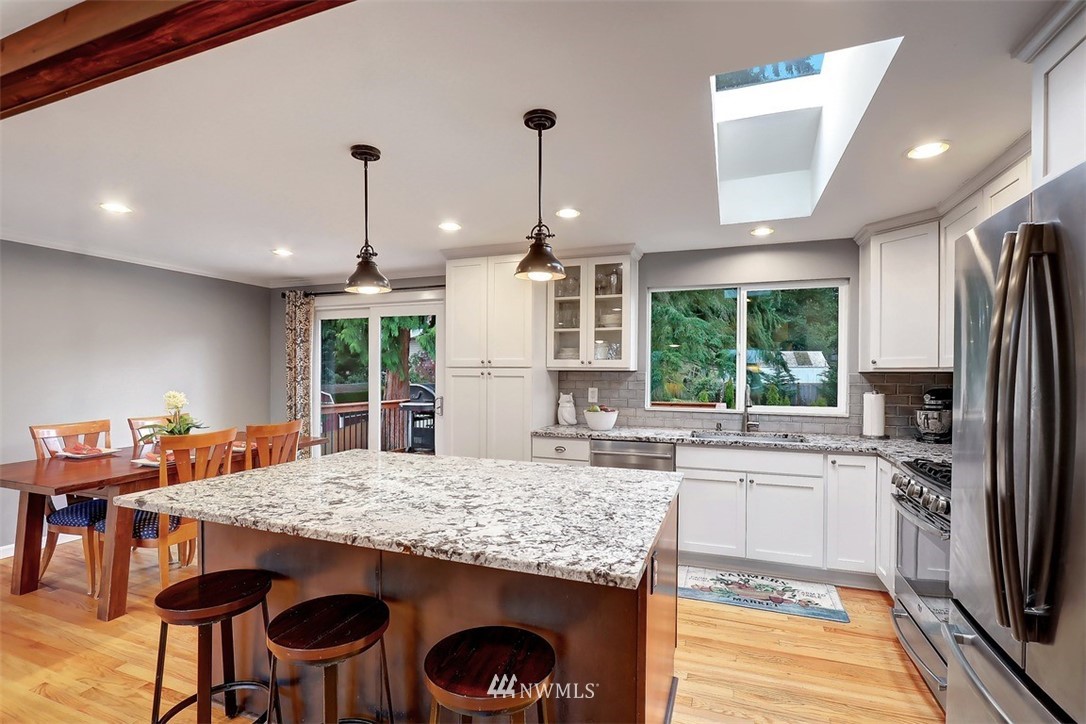21614 2nd Avenue Southeast Bothell, WA 98021 - Photo 8 of 23 Gallery Image 8