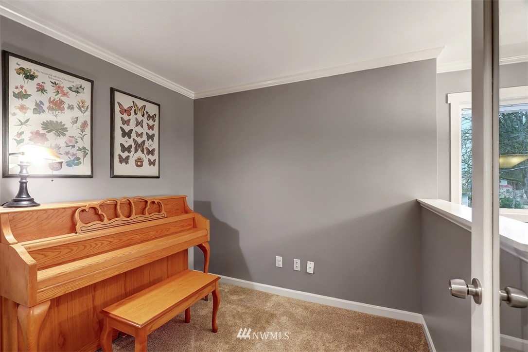 21614 2nd Avenue Southeast Bothell, WA 98021 - Photo 9 of 23 Gallery Image 9