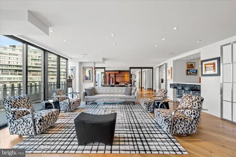 $2,990,000 | 700 New Hampshire Avenue Northwest, Unit 708/709, Washington, DC 20037