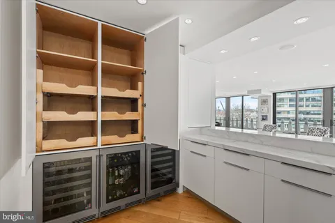 $2,990,000 | 700 New Hampshire Avenue Northwest, Unit 708/709, Washington, DC 20037