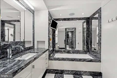 $2,990,000 | 700 New Hampshire Avenue Northwest, Unit 708/709, Washington, DC 20037