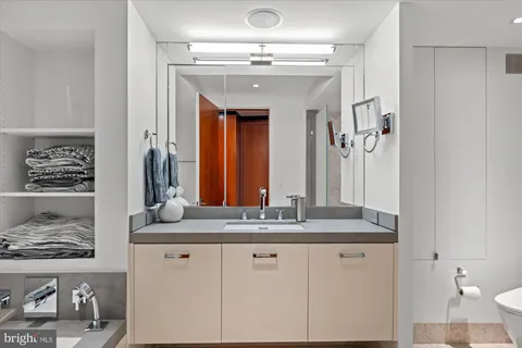 $2,990,000 | 700 New Hampshire Avenue Northwest, Unit 708/709, Washington, DC 20037