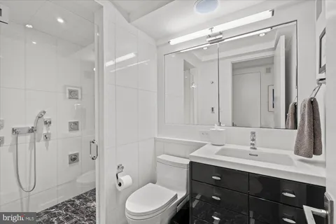 $2,990,000 | 700 New Hampshire Avenue Northwest, Unit 708/709, Washington, DC 20037