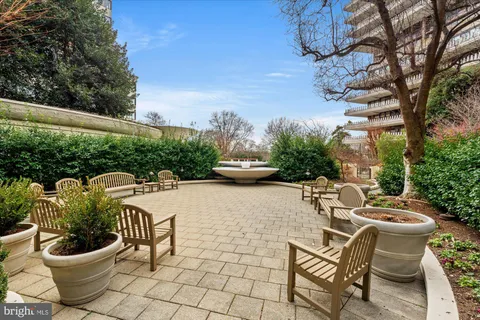 $2,990,000 | 700 New Hampshire Avenue Northwest, Unit 708/709, Washington, DC 20037