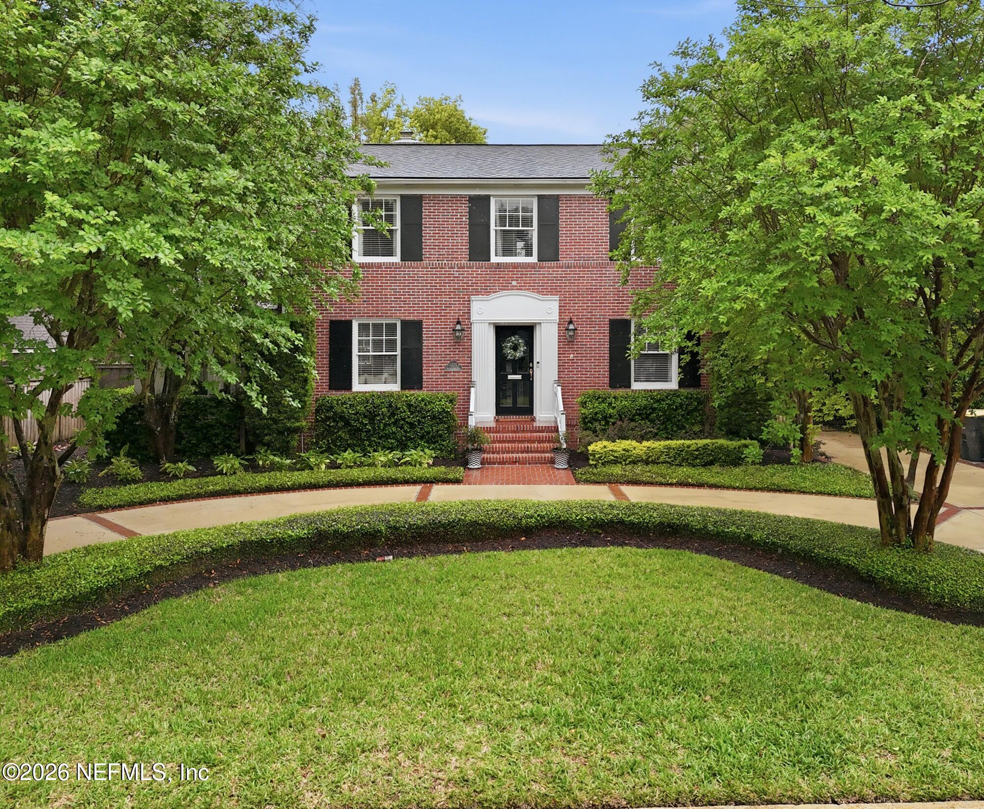Welcome to 1375 Morvenwood Rd!