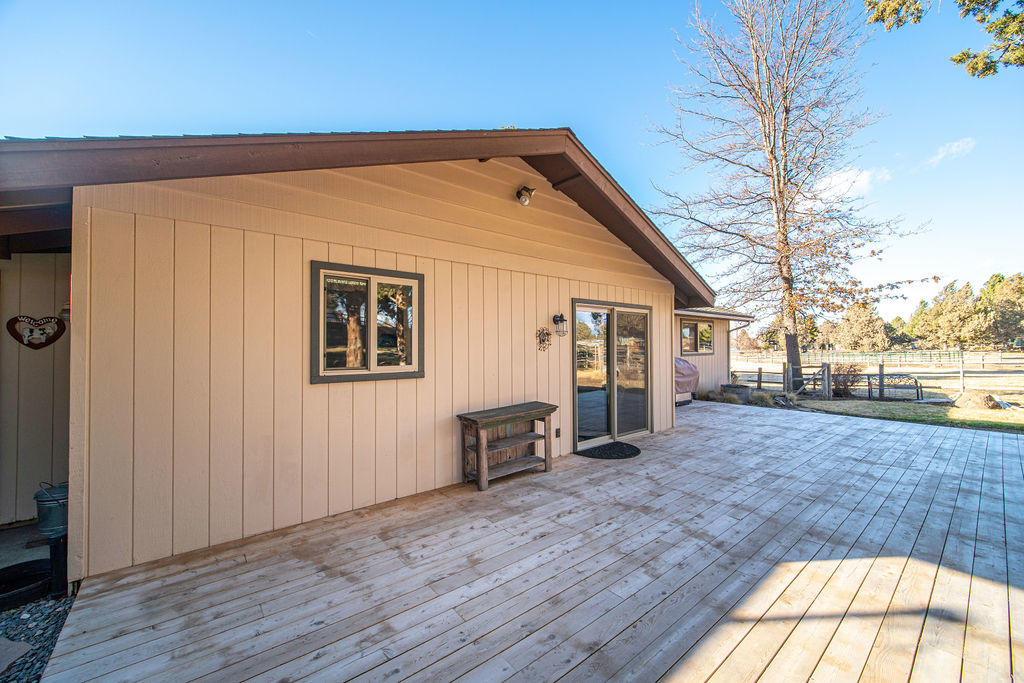 61858 Dobbin Road Bend, OR 97702 - Photo 20 of 30 RileyVisials-9
