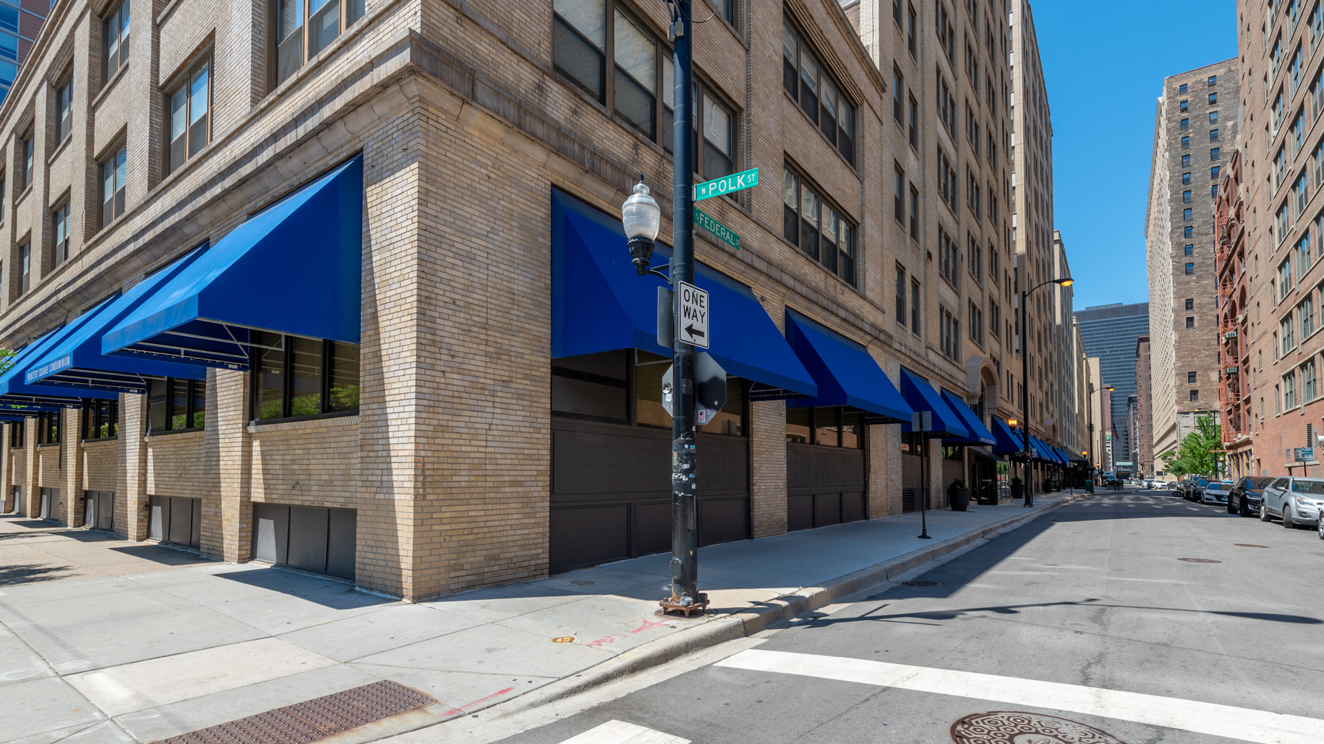 780 South Federal Street, Unit 1106 Chicago, IL 60605 - Photo 22 of 32 a view of a building with a street