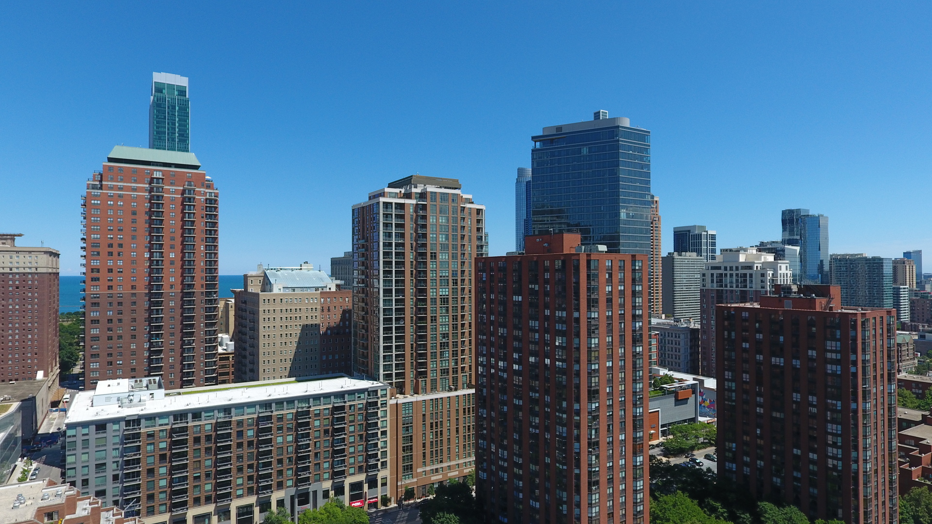 780 South Federal Street, Unit 1106 Chicago, IL 60605 - Photo 30 of 32 a city skyline with tall buildings