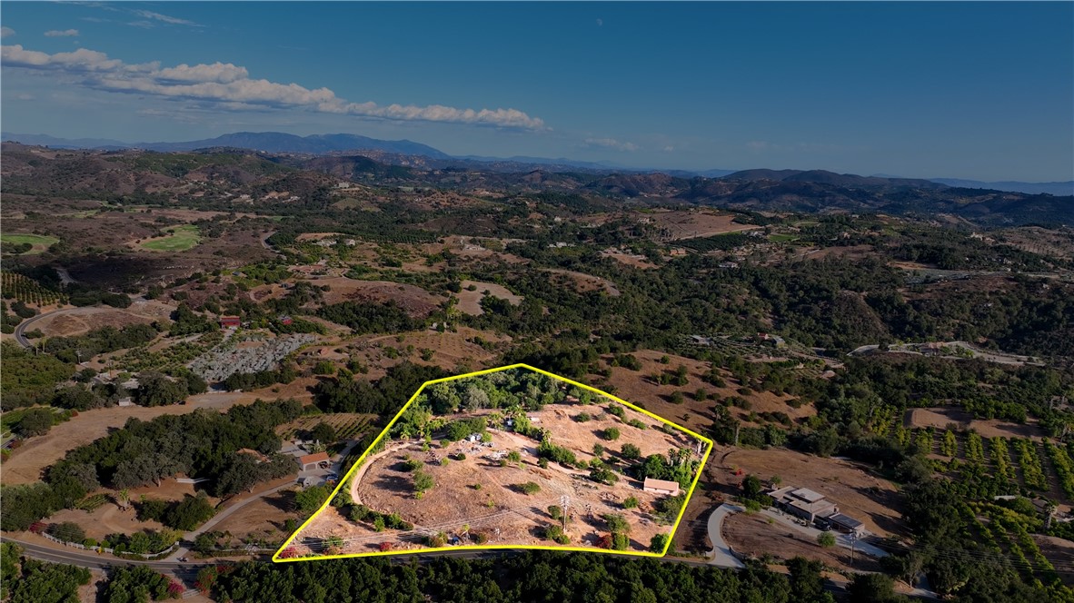 22735 Carancho Road Temecula, CA 92590 - Photo 10 of 17 an aerial view of a house