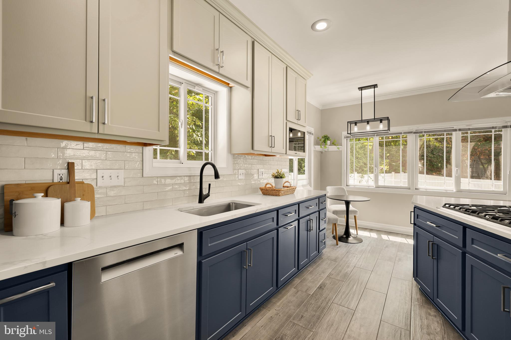 4717 Edgefield Road Bethesda, MD 20814 - Photo 9 of 32