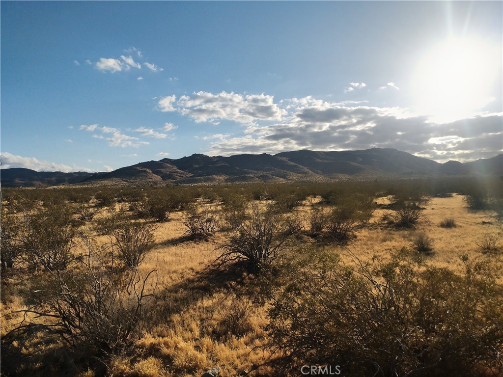 5 Venada Road Lucerne Valley, CA 92356 - Photo 4 of 9 a view of a city with mountains in the background